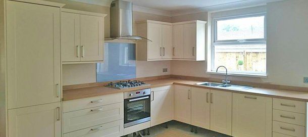 Llanelli Kitchen Fitter